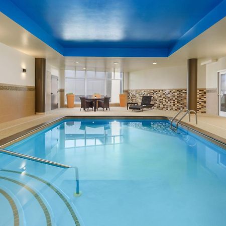 Courtyard Keene Downtown Bagian luar foto